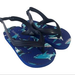 5 OLD NAVY Shark Print Thong Flip Flop Sandals